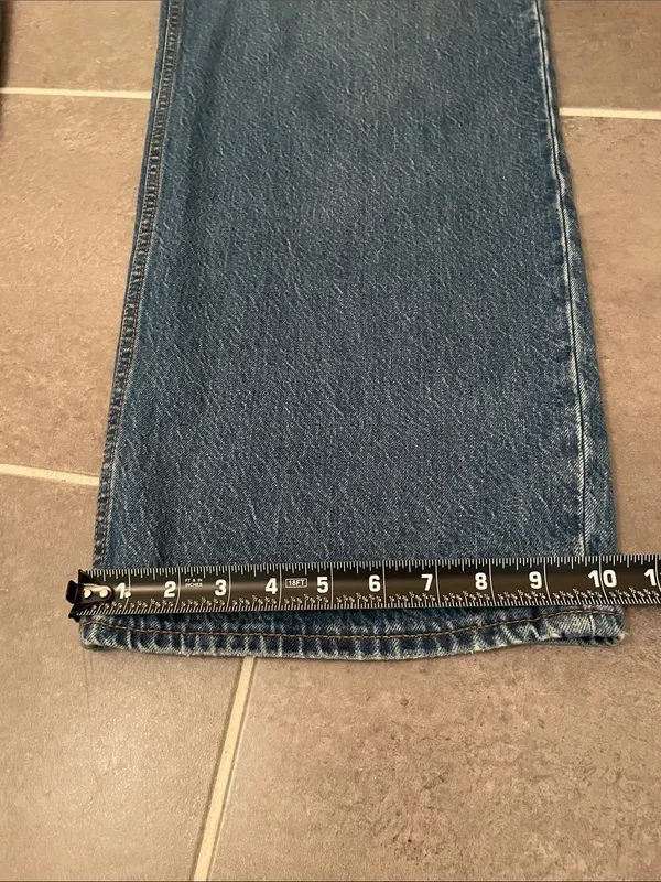 Abercrombie & Fitch Women's Dark Blue Straight Leg Jeans - Image 7