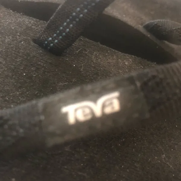 Teva OLOWAHU Black Slip On Thong Sandal Size 6 Womens Athleisure Comfy Casual - Image 5