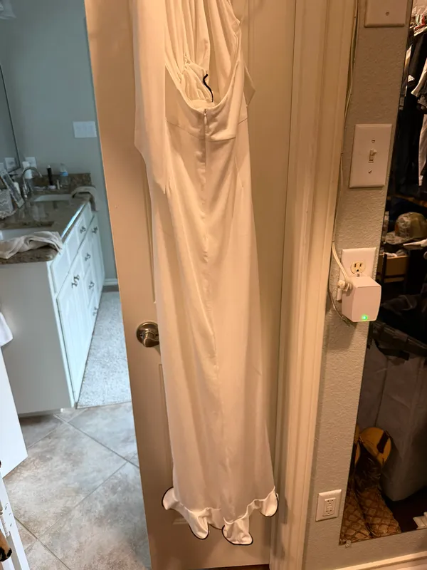 Selfie Leslie White Maxi Dress - Image 6