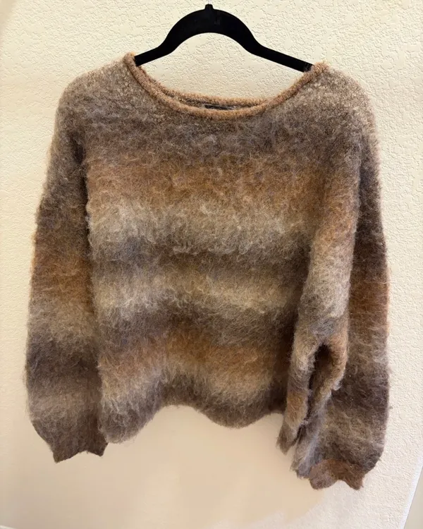 fuzzy ombré crewneck sweater - Image 3