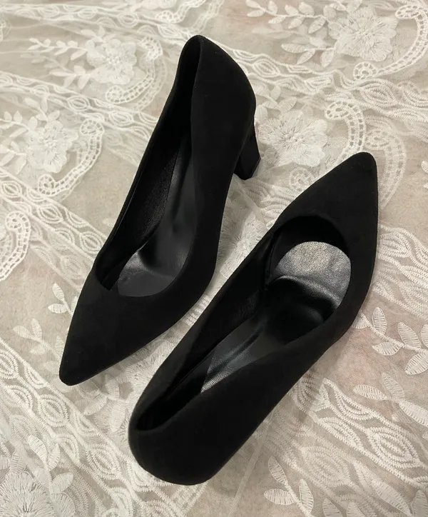 SheIn Pointed Toe Faux Suede Chunky Heeled Pumps - Image 6