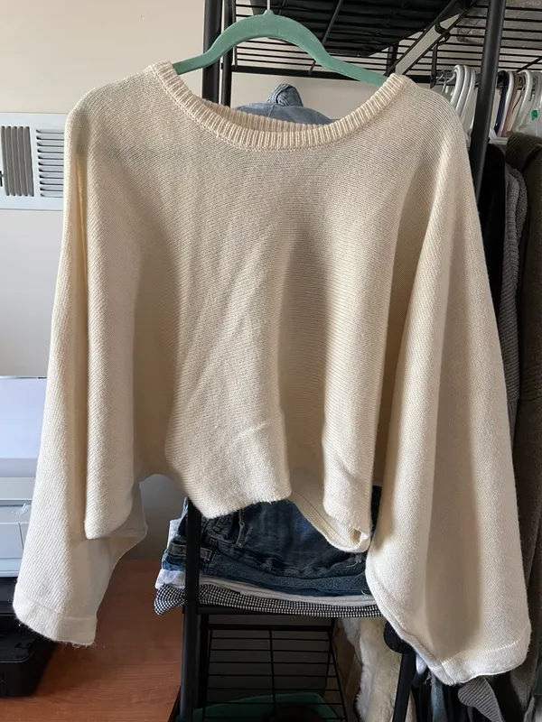 Cream Open Sleeve Cropped Spring Sweater White Size L - Image 2