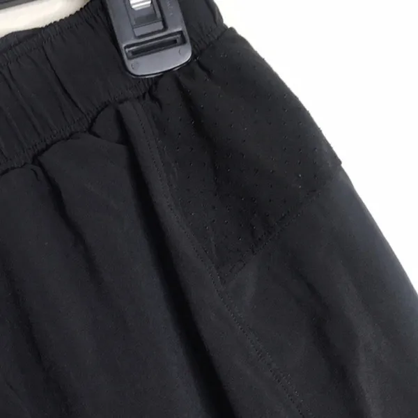 Lululemon athletic track lined shorts size xs - Image 4
