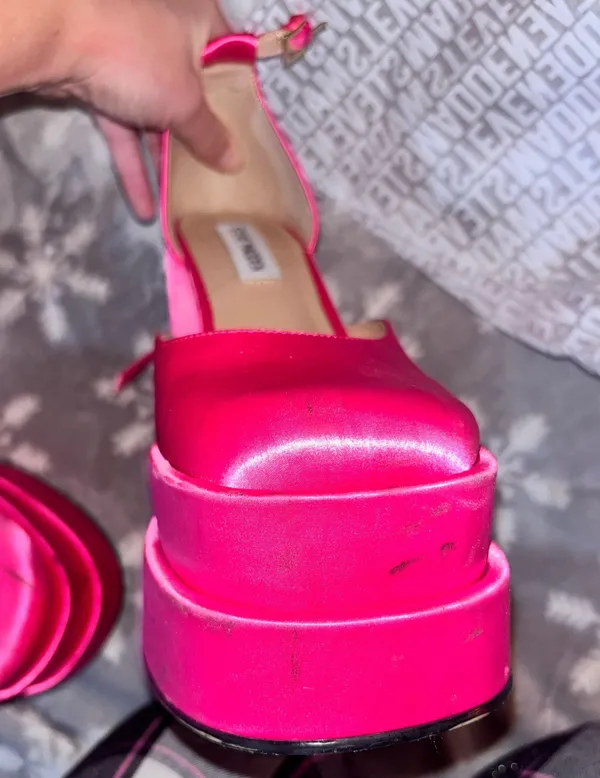 Steve Madden Pink Satin Heels - Image 5
