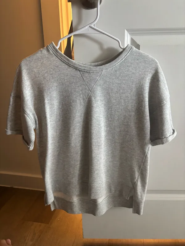Gray T shirt Size XS - Image 3
