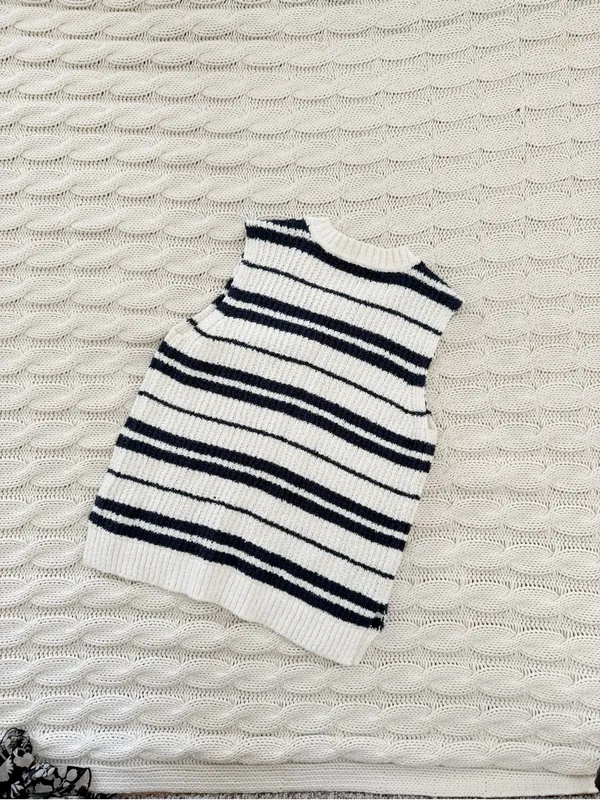 Abercrombie & Fitch Textural Crew Sweater Shell Tank - Image 3