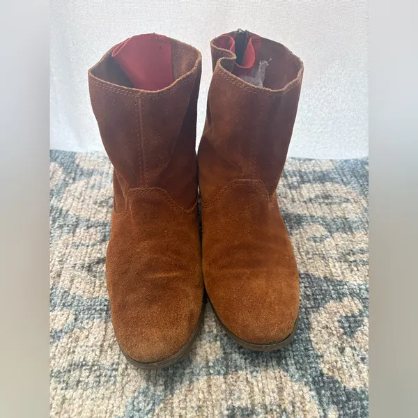 Dolce vita DV booties Suede‎ Leather Zipper Zip Up Size 7.5 GUC - Image 2