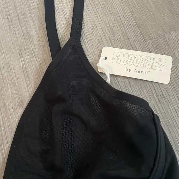 NWT AERIE Smoothez Mesh Triangle Black Bralette size Small - Image 4