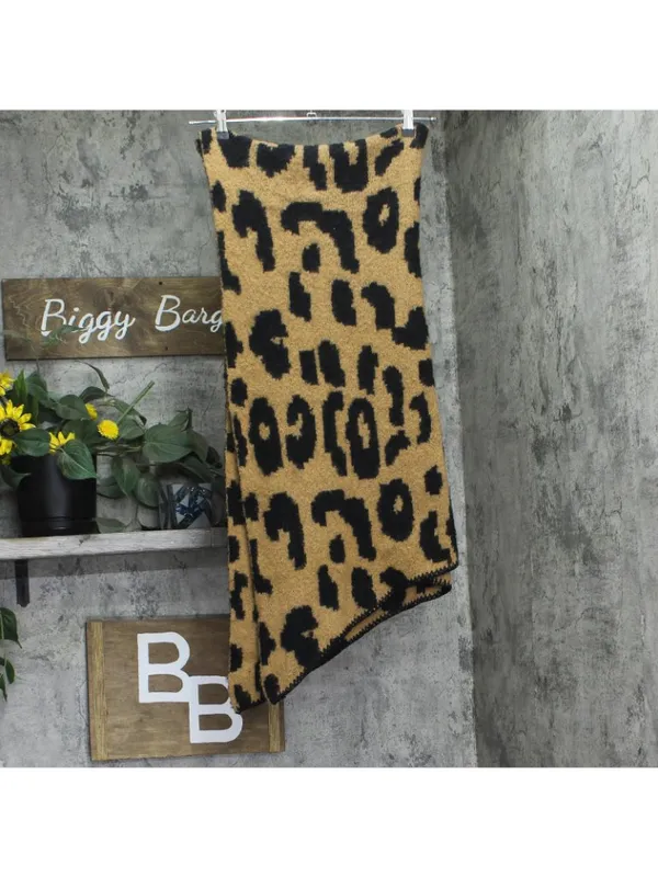 NWT Inc International Concepts Cut Scarf Fuzzy Cozy Warm Leopard Print Brown - Image 4