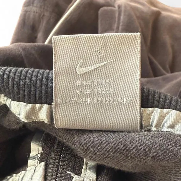 Nike Velvet Vintage zip up jacket Large - Image 7