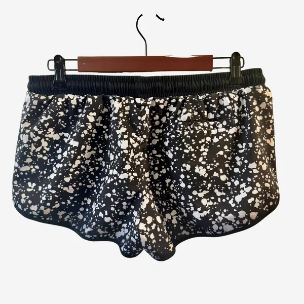 Fabletics Women’s Running Shorts Size M - Image 2