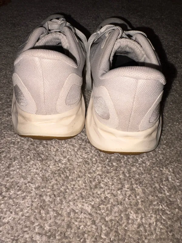 New Balance Sneakers Grey - Image 5