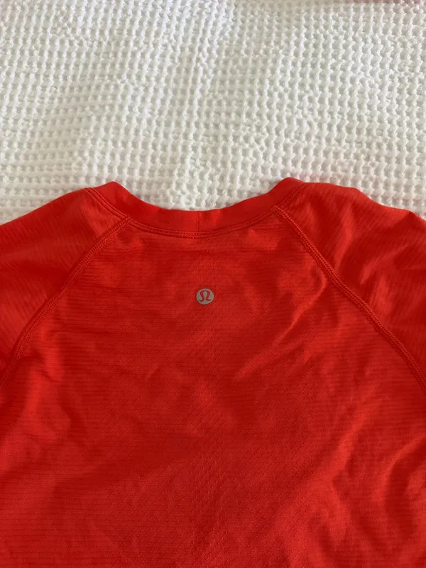 Lululemon Top Long Sleeve Swiftly Tech - Image 2