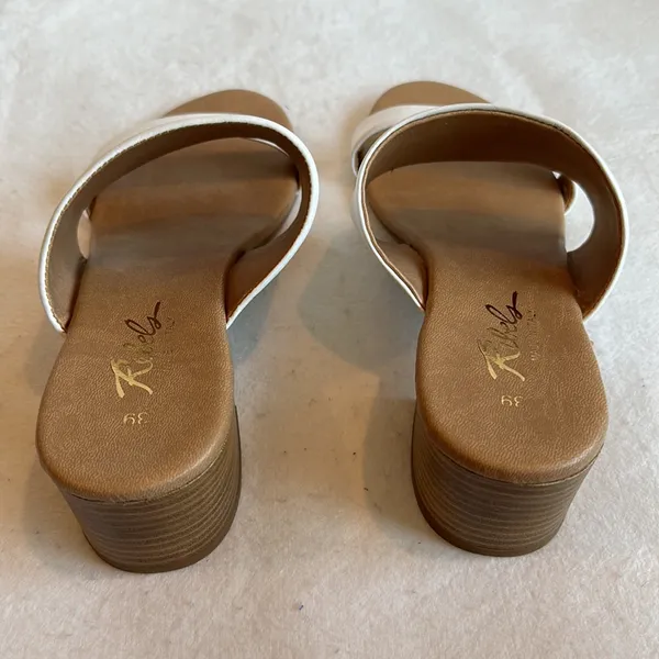 NWOT Rebels White Slip On Block Heel Sandals size 39 - Image 3