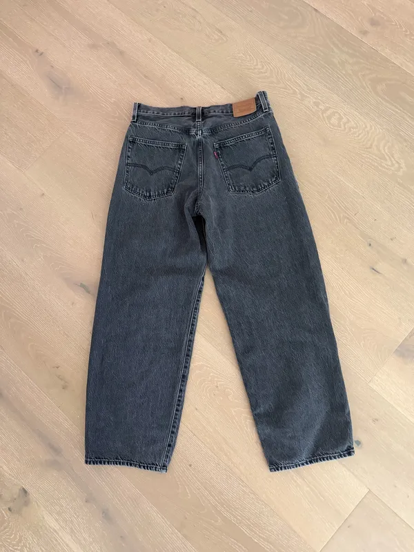 Levi’s Baggy Dad Women’s Jeans - Image 4
