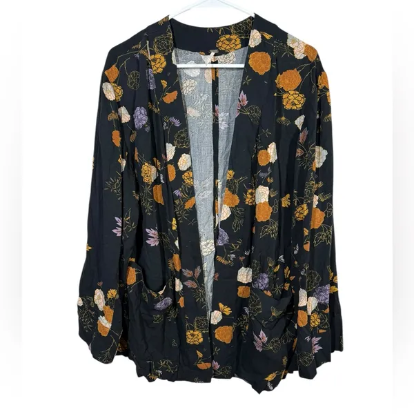 Free People Wrap It Up Floral Jacket Size Small - Image 4