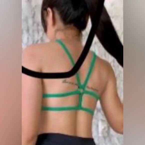 JESFER Activewear Set size S Green Strappy Sports Bra & Black Biker Shorts(A237) - Image 3