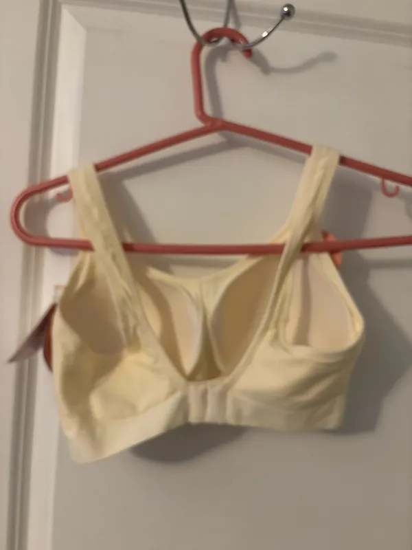 Shapermint Cream T-Shirt Bra Intimates, Sz M - Image 3