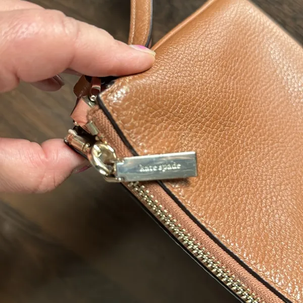 Kate Spade Leather Crossbody Purse Brown - Image 9