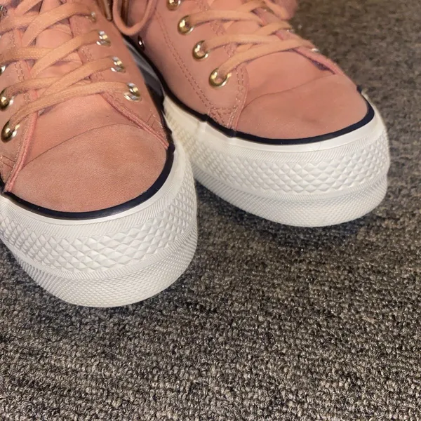 Converse Chuck Taylor All Star Platform Low Pink Lace - Up Sneakers Size 8.5 EUC - Image 9