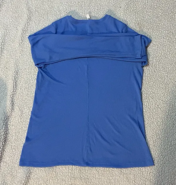 Under Armour Fitted All Season Gear Long Sleeve - Image 3