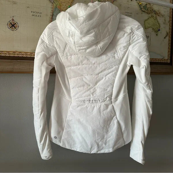 Lululemon Another Mile Puffer Hooded Jacket White Size 4 NWT - Image 12