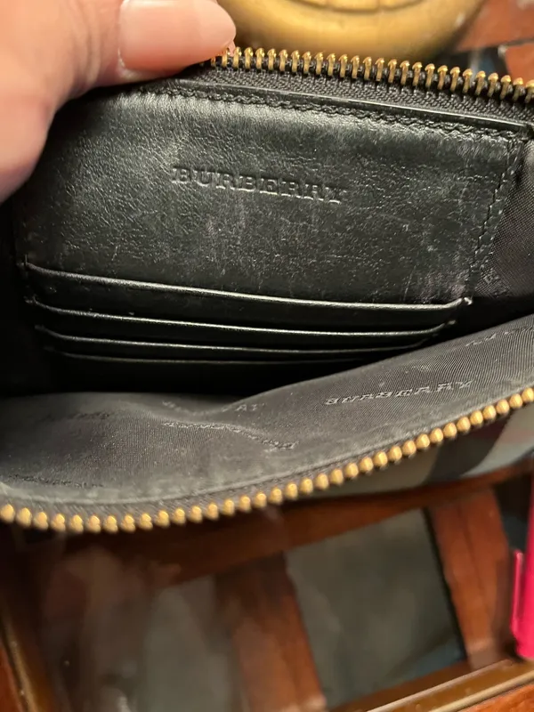 Burberry House Check derby Peyton Crossbody/clutch bag - Image 2