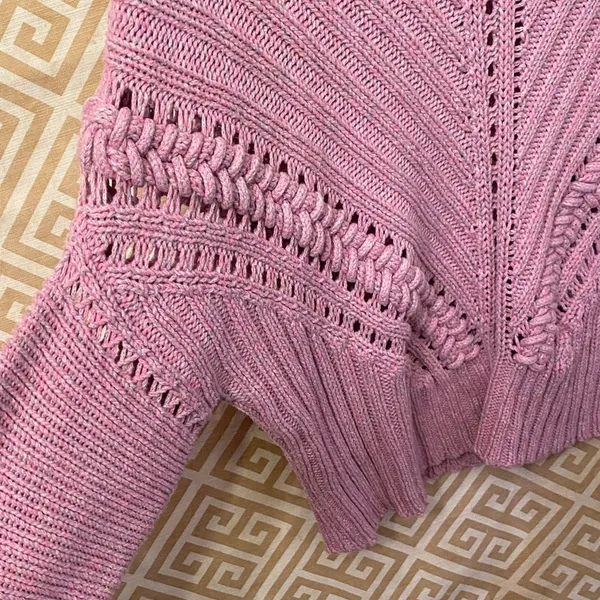 Current Air Textured Knit Sweater in Dusty Pink - Image 6