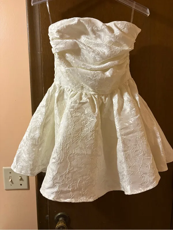 NWT Babyboo Salome Mini Dress in Ivory - Image 3
