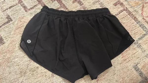 Lululemon Low-Rise shorts - Image 3