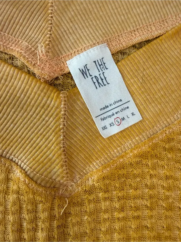 THE FREE PEOPLE South Side Thermal Pullover Top Sz S Celestial Gold - Image 4