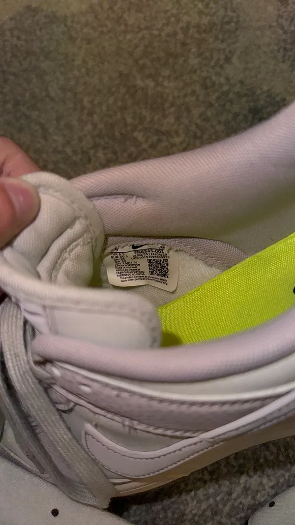 Nike Dunks - Image 5