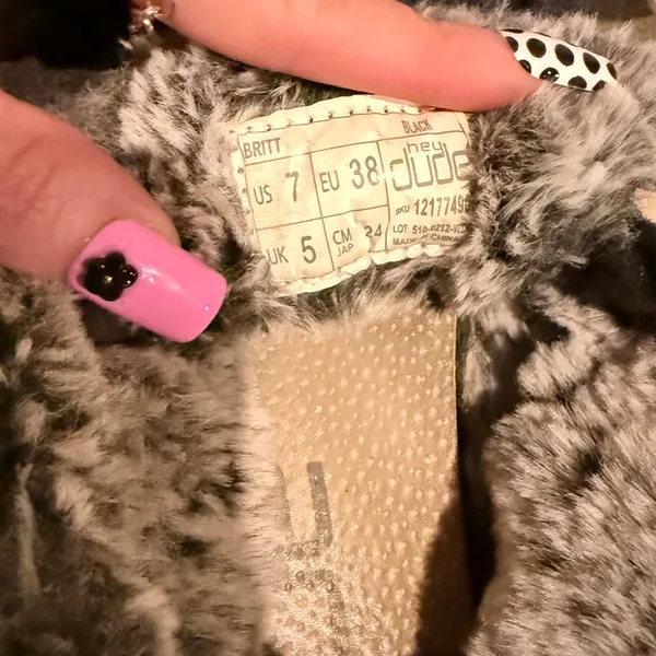 Hey Dude Women's Gray Ankle Booties with Faux Fur - Image 6