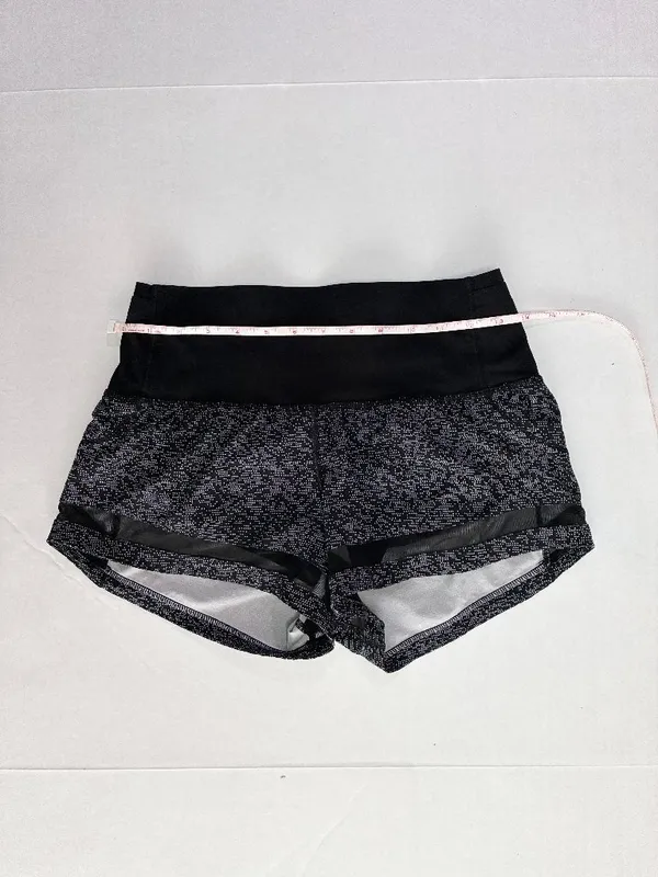 Lululemon Speckled Athletic Shorts - Size 4 - Black/White - Image 3