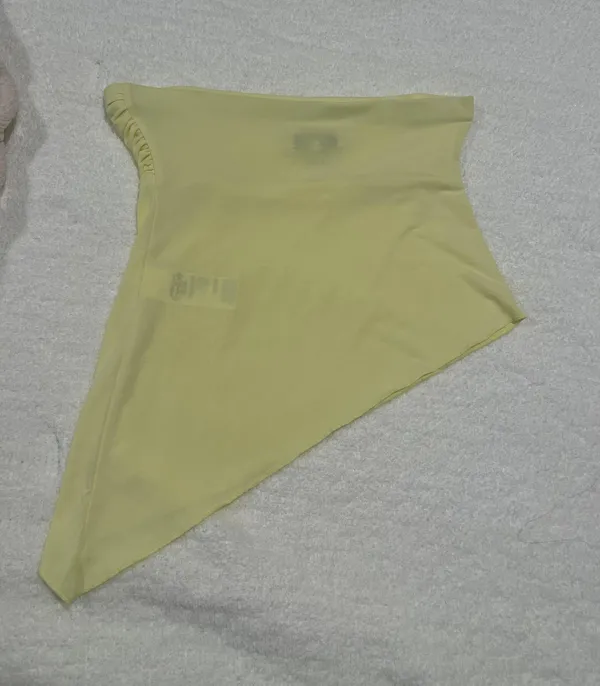 Urban Outfitters NWOT Asymmetrical Top Yellow - Image 3