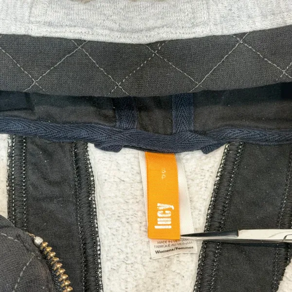 Lucy Full Zip Hoodie Small Grey Black Quilted Activewear Jacket - Image 4