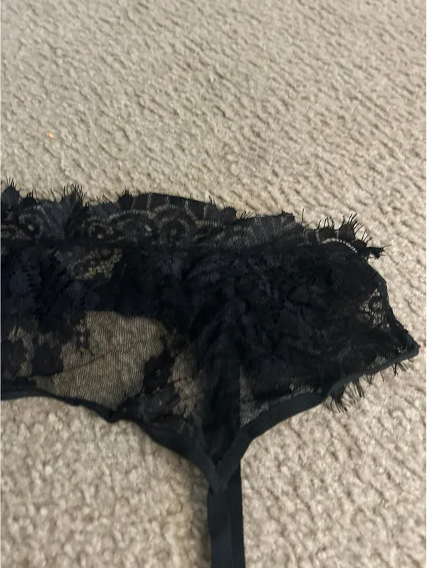 C274 Garter Belt woman black small /medium size unused - Image 3