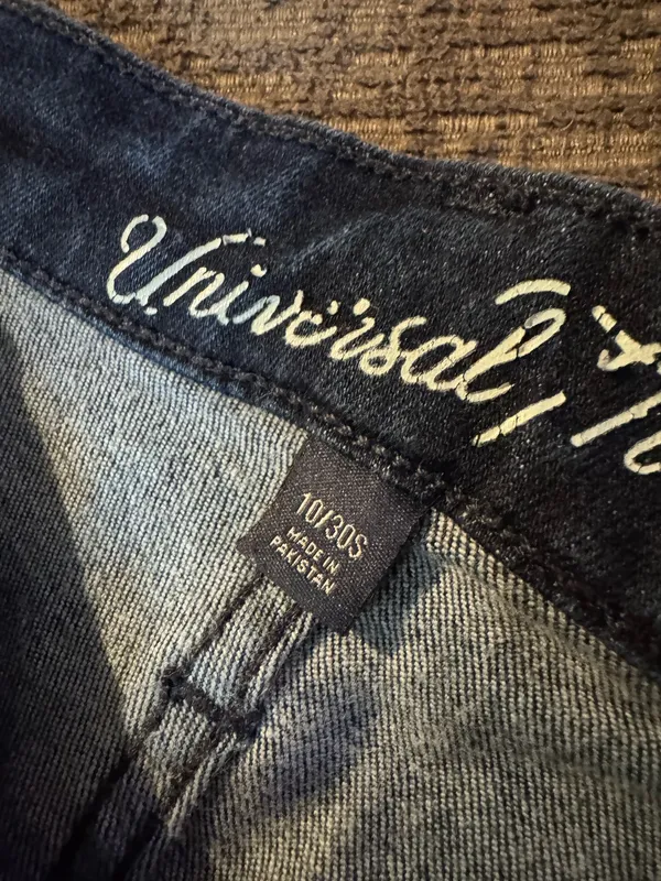 Universal Threads Jeans - Image 2