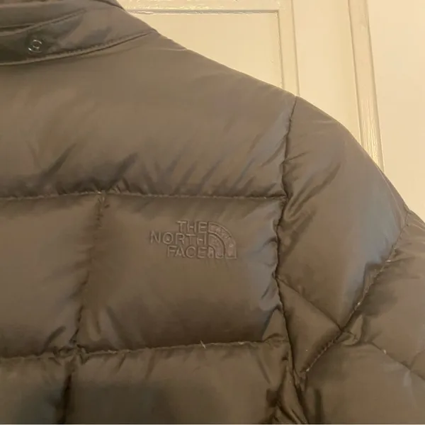 The North Face puffer jacket - Image 5