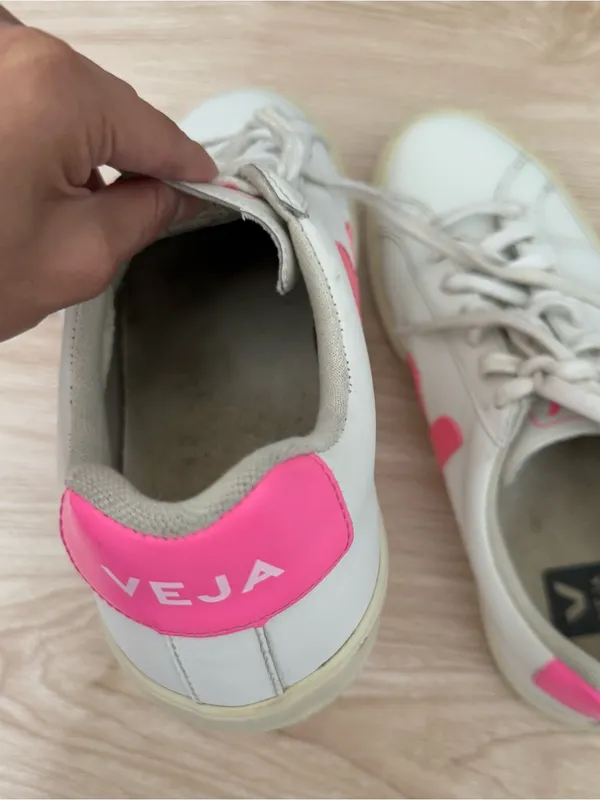 Veja Women’s 10 Esplar Low Sneakers Leather Pink White - Image 6