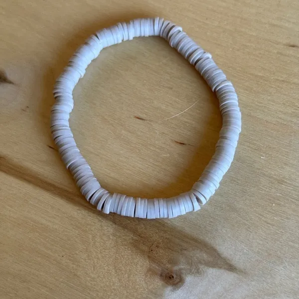 Rubber Band Bracelet White Size 6 - Image 2