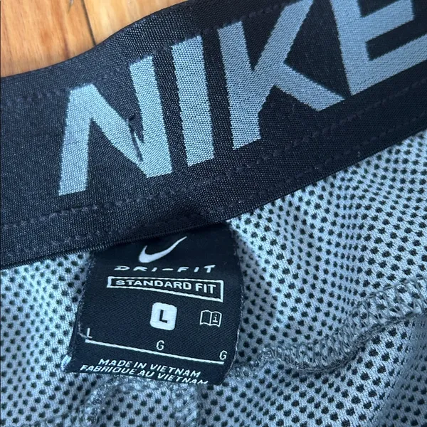 Nike 7” Inseam Silver/Gray Shorts - Image 3
