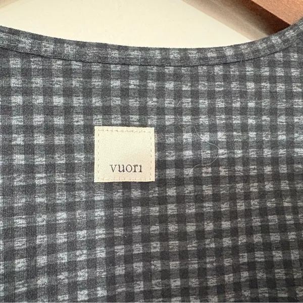 Vuori Elevation Plyo Tank Black Check Size L — Soft Stretchy Performance Crop - Image 7