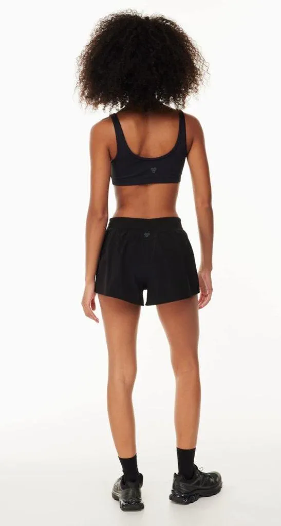 Aritzia TnaMOVE™ Lunge 2.5" Short - Black - XS - Image 6