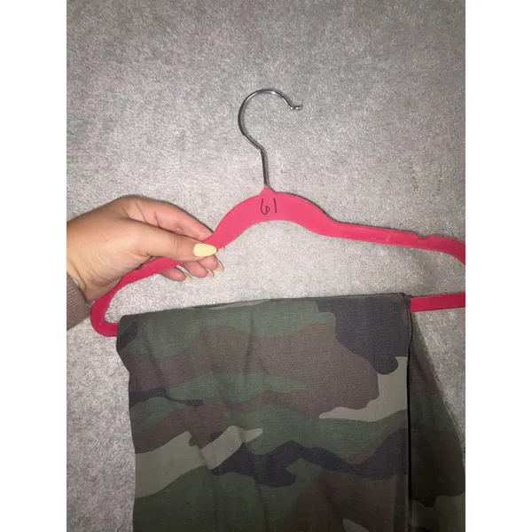 Aritzia TNA Alix Pant High-waisted Elastic Cuff Camo Joggers Size Medium - Image 11