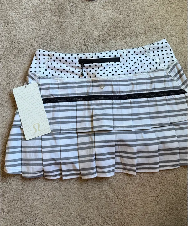 Vintage Lululemon Skirt - Image 4