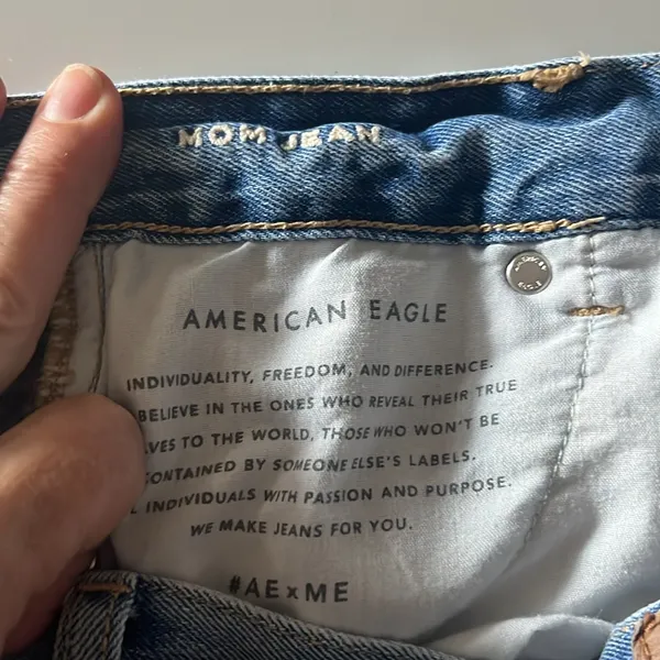 American Eagle Mom 4 Tall Distressed Jeans - Image 9