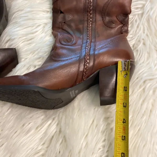 White Mountain, Santa Fe, Western CowboyBoots size 8.5 brown color - Image 9