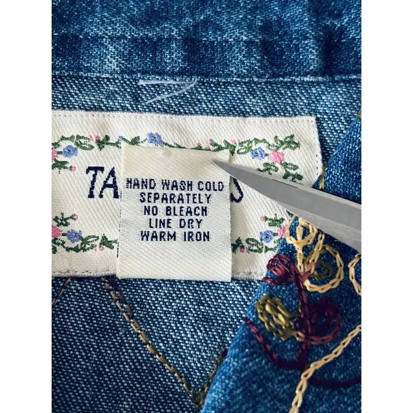 Vintage‎ Tantrums Embroidered Floral Denim Shirt Jacket Button Front Fall Leaves - Image 5