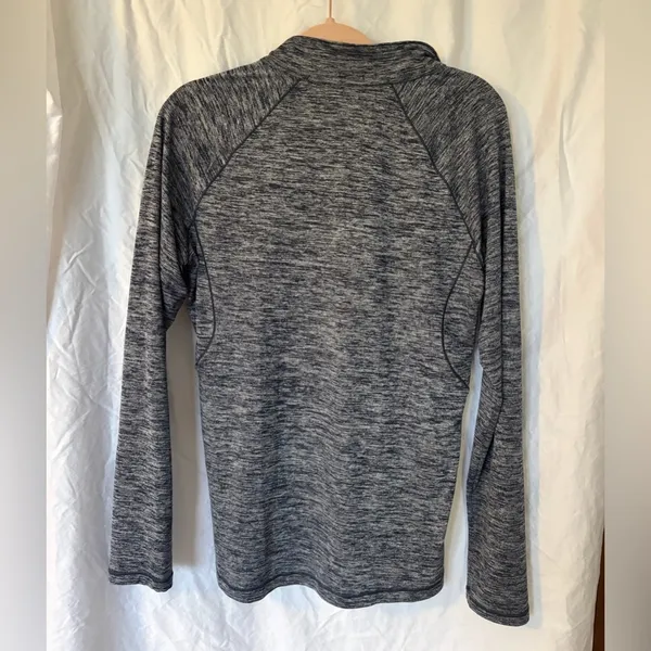 Under Armour Notre Dame Women’s quarter zip semi-fitted size large - Image 5
